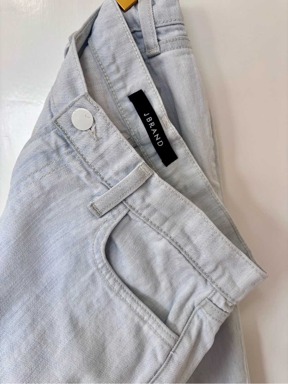 J Brand| Baby Blue Mid-Rise ‘JAKE’ Boyfriend Jean in Light Wash Denim Sz 26